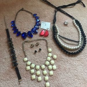 Bundle of jewelry earrings, ring and necklaces(8) pieces total